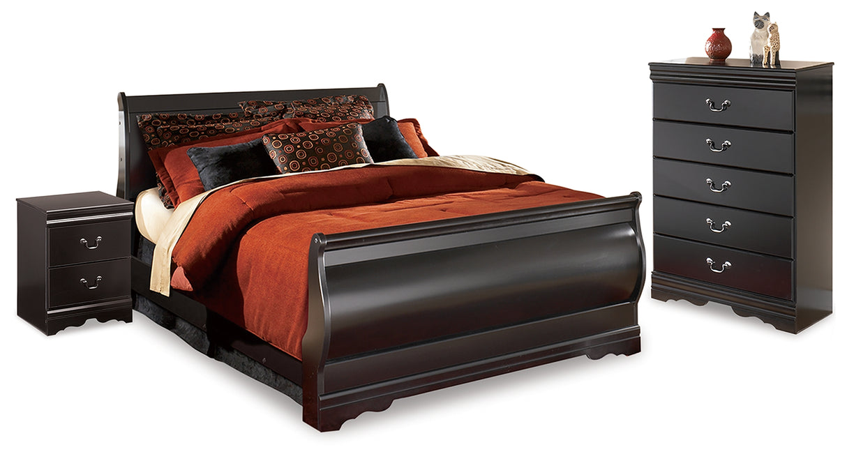 Huey Vineyard Black Full Sleigh Bed, Chest and 2 Nightstands from Ashley - Luna Furniture