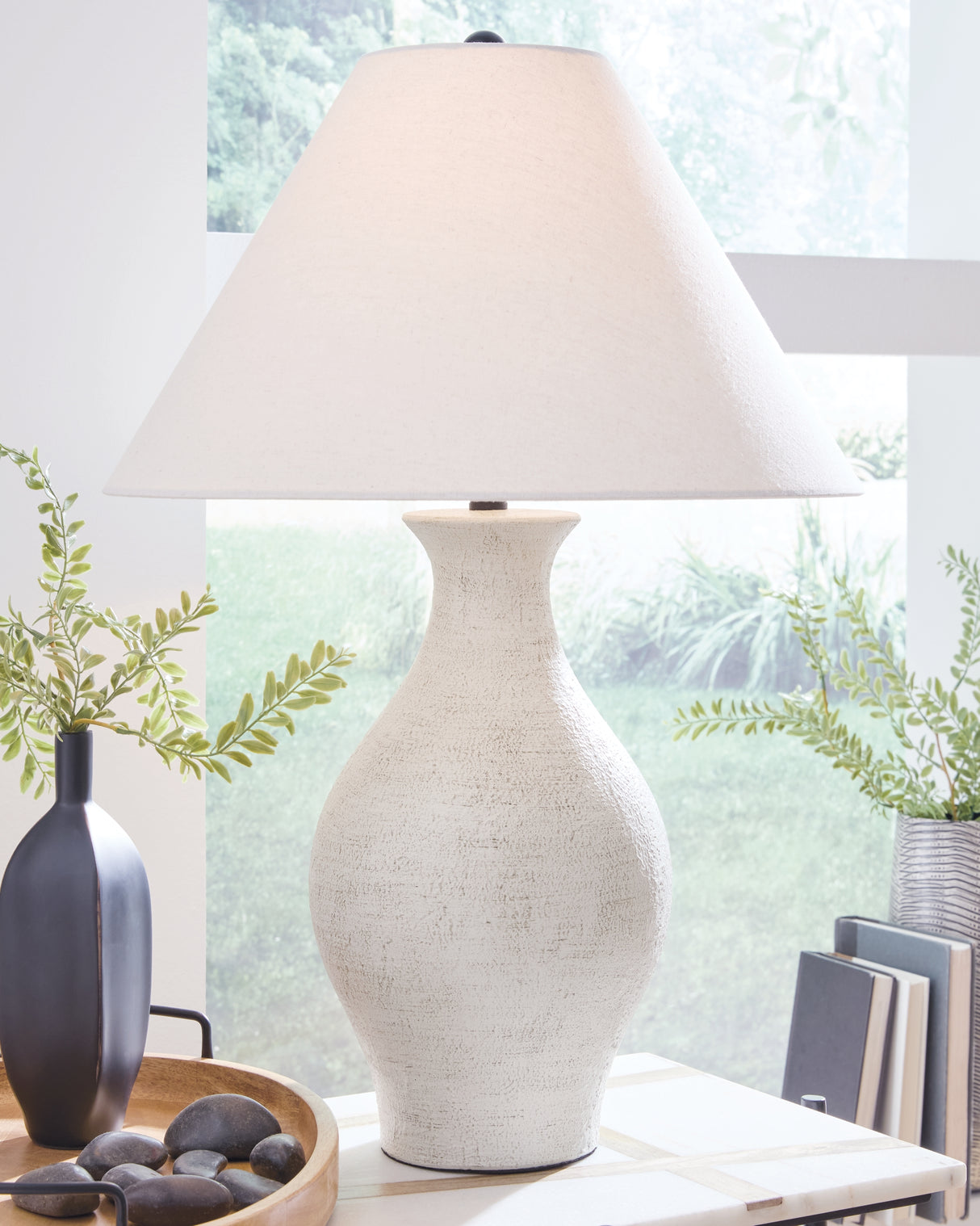Ashbend Antique White Table Lamp from Ashley Furniture - Luna Furniture