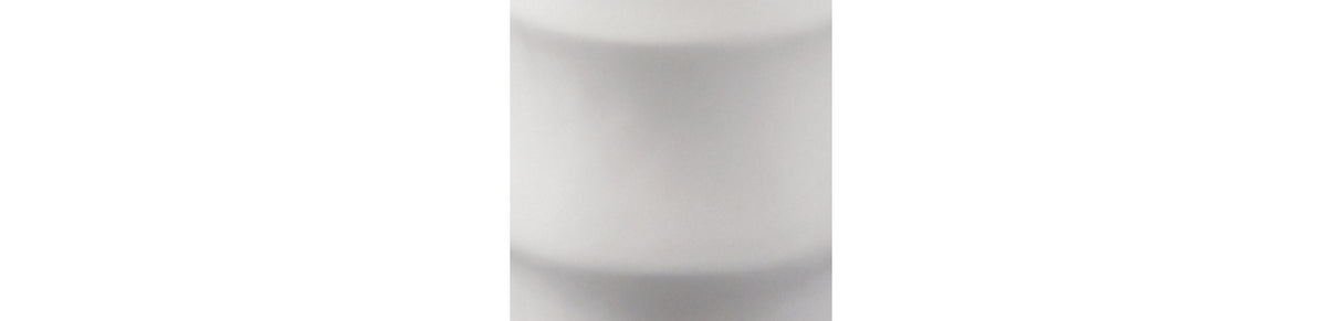 Veraleigh White Floor Lamp from Ashley Furniture - Luna Furniture