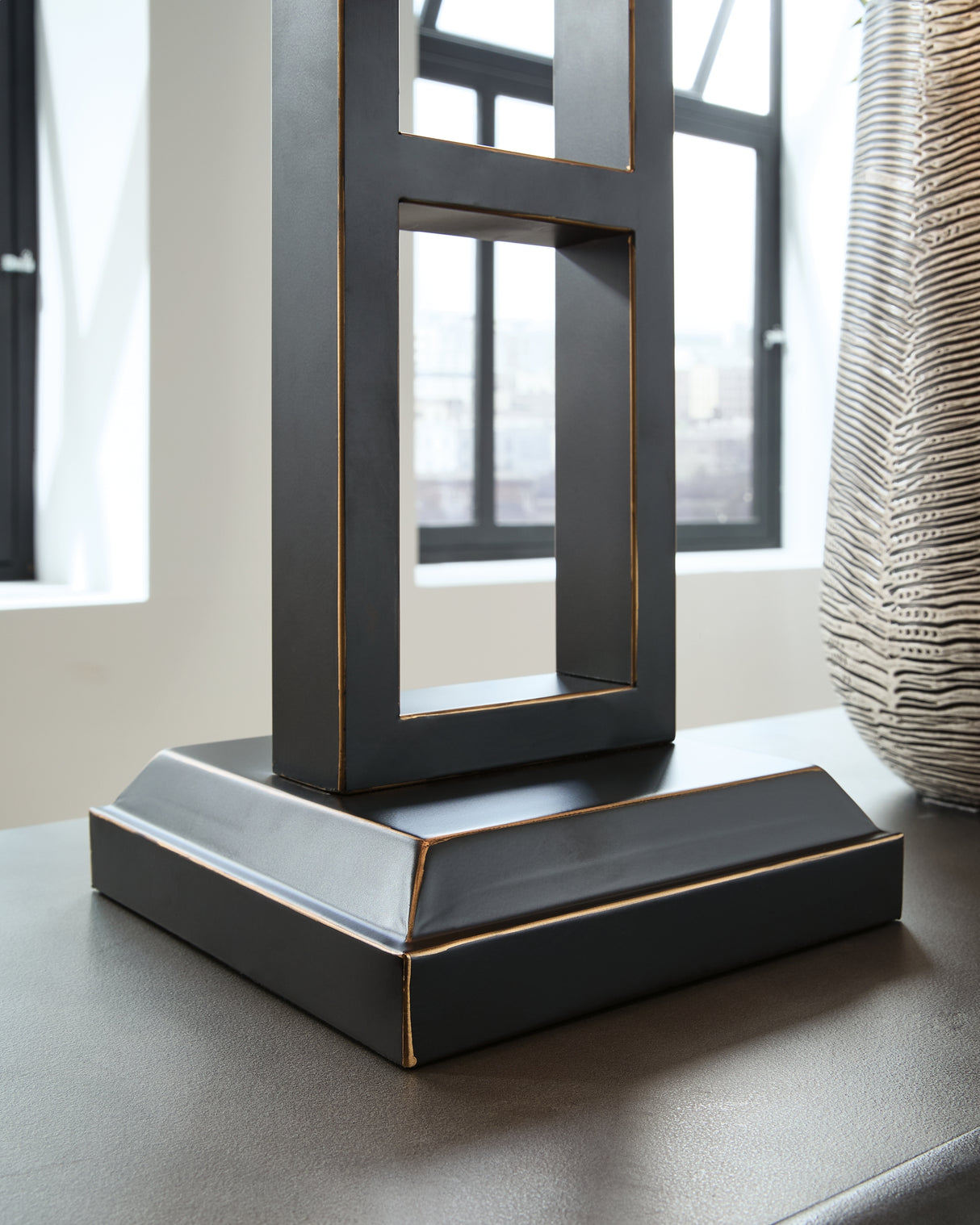 Deidra Black Table Lamp from Ashley - Luna Furniture