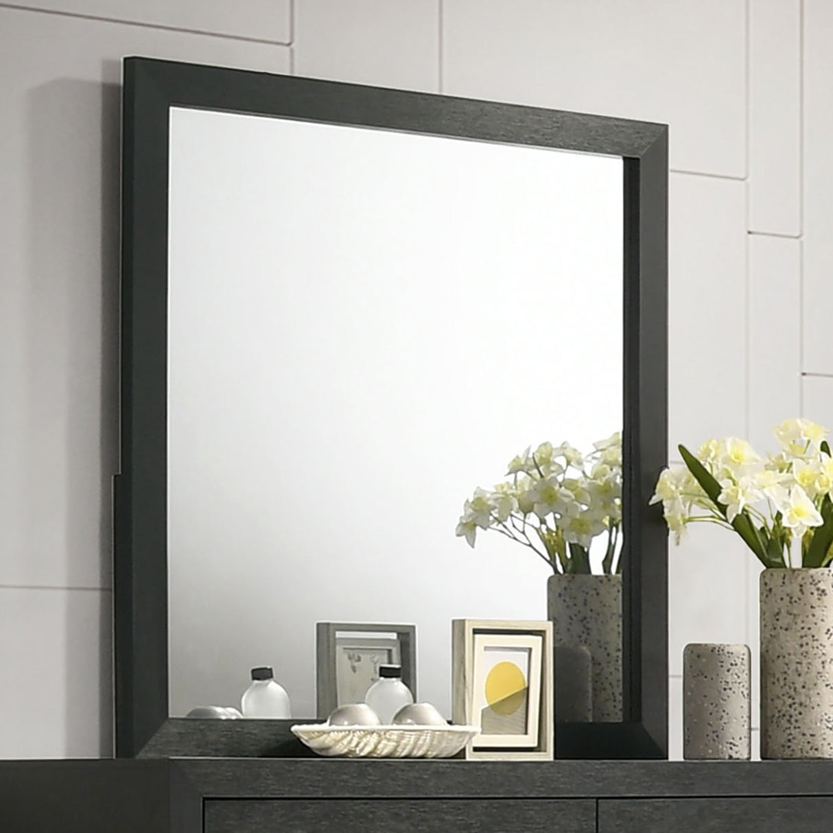 Latimer Black Mirror (Mirror Only) from Furniture of America - Luna Furniture