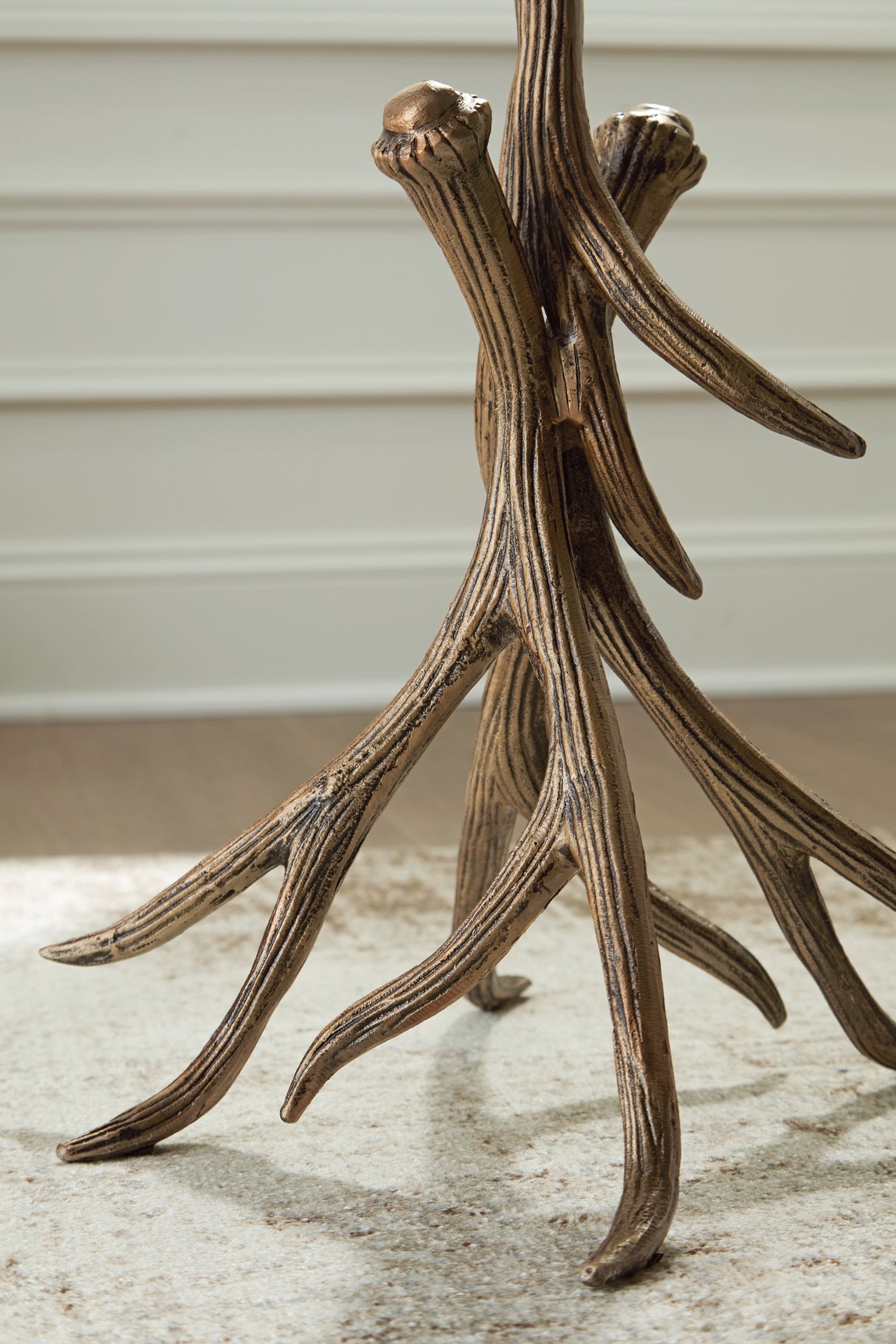 Lemkins Black/Antique Gold Finish Accent Table from Ashley - Luna Furniture