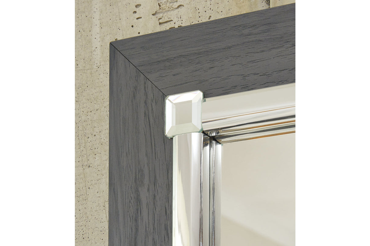 Lodanna Gray Dresser and Mirror from Ashley - Luna Furniture