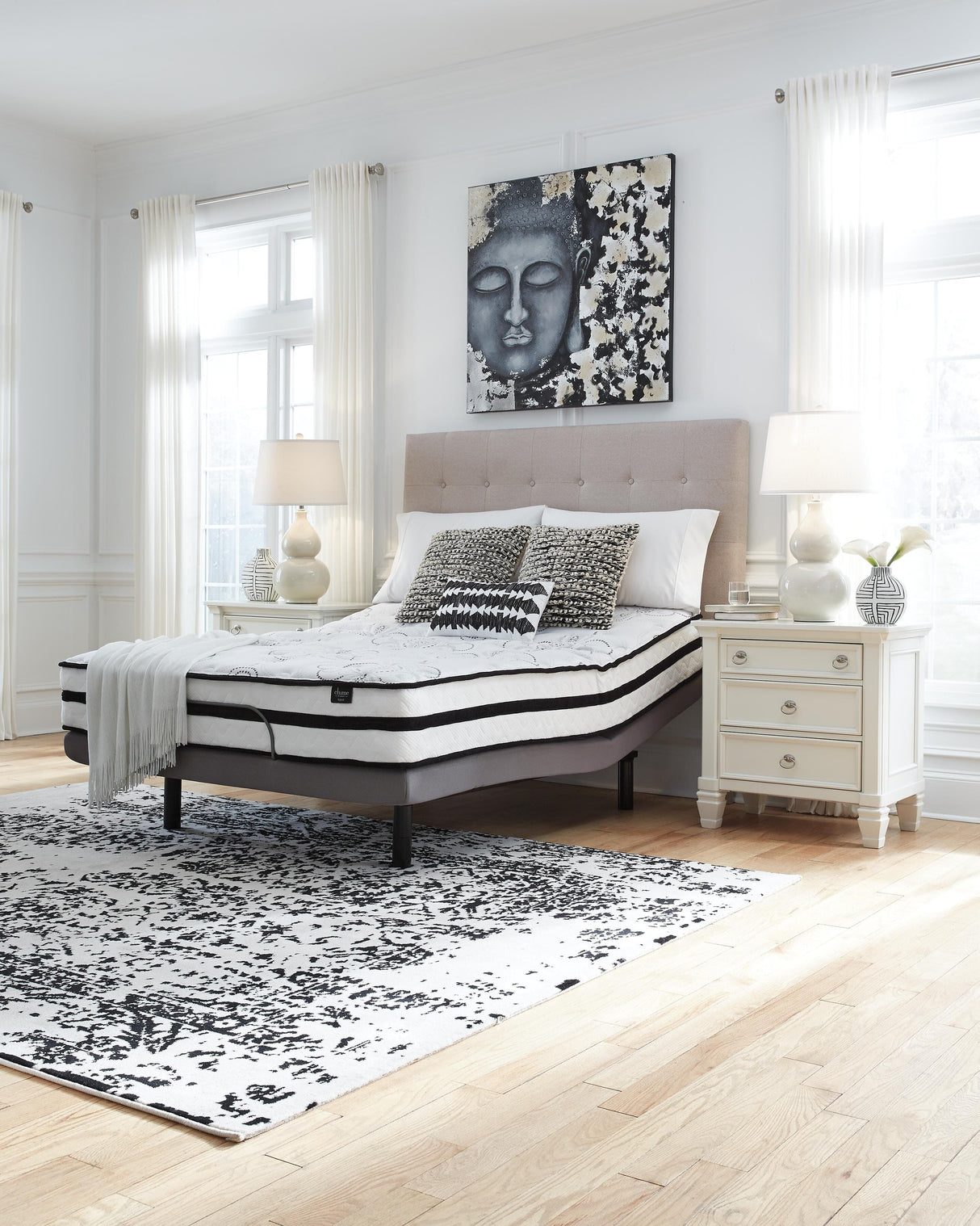 Chime 10 Inch Hybrid White California King Mattress in a Box from Ashley Furniture - Luna Furniture