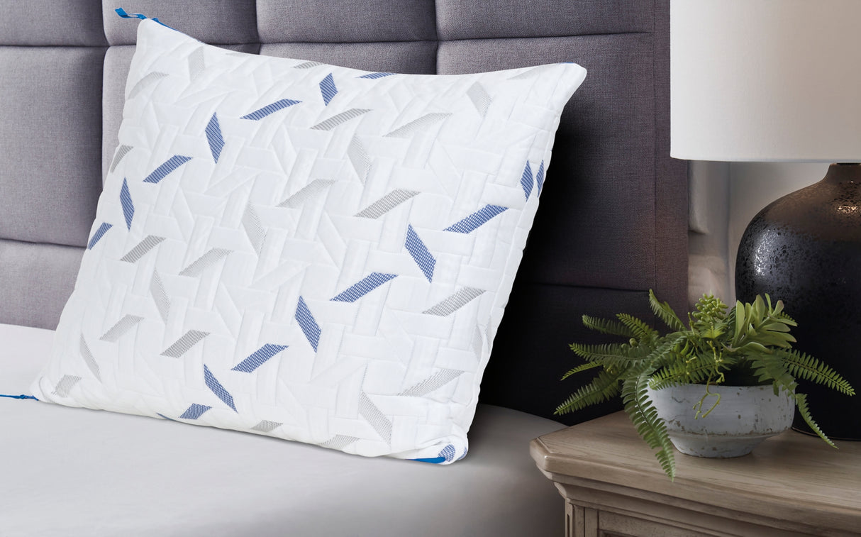 NC Premier White Queen/King Pillow from Ashley Furniture - Luna Furniture