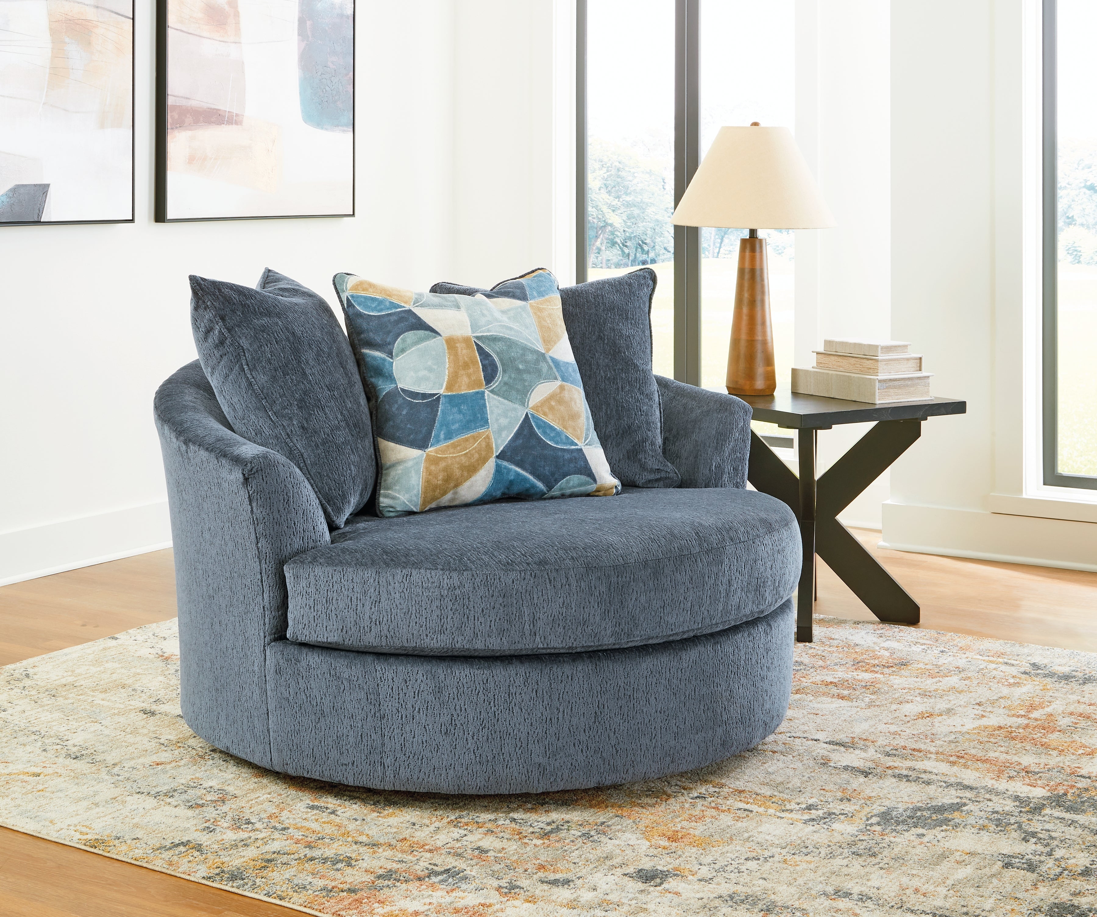 Maxon Place Navy Oversized Swivel Accent Chair – Luna Furniture