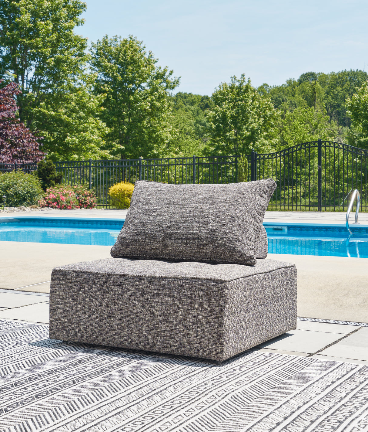 Bree Zee Brown 7-Piece Outdoor Modular Seating from Ashley - Luna Furniture