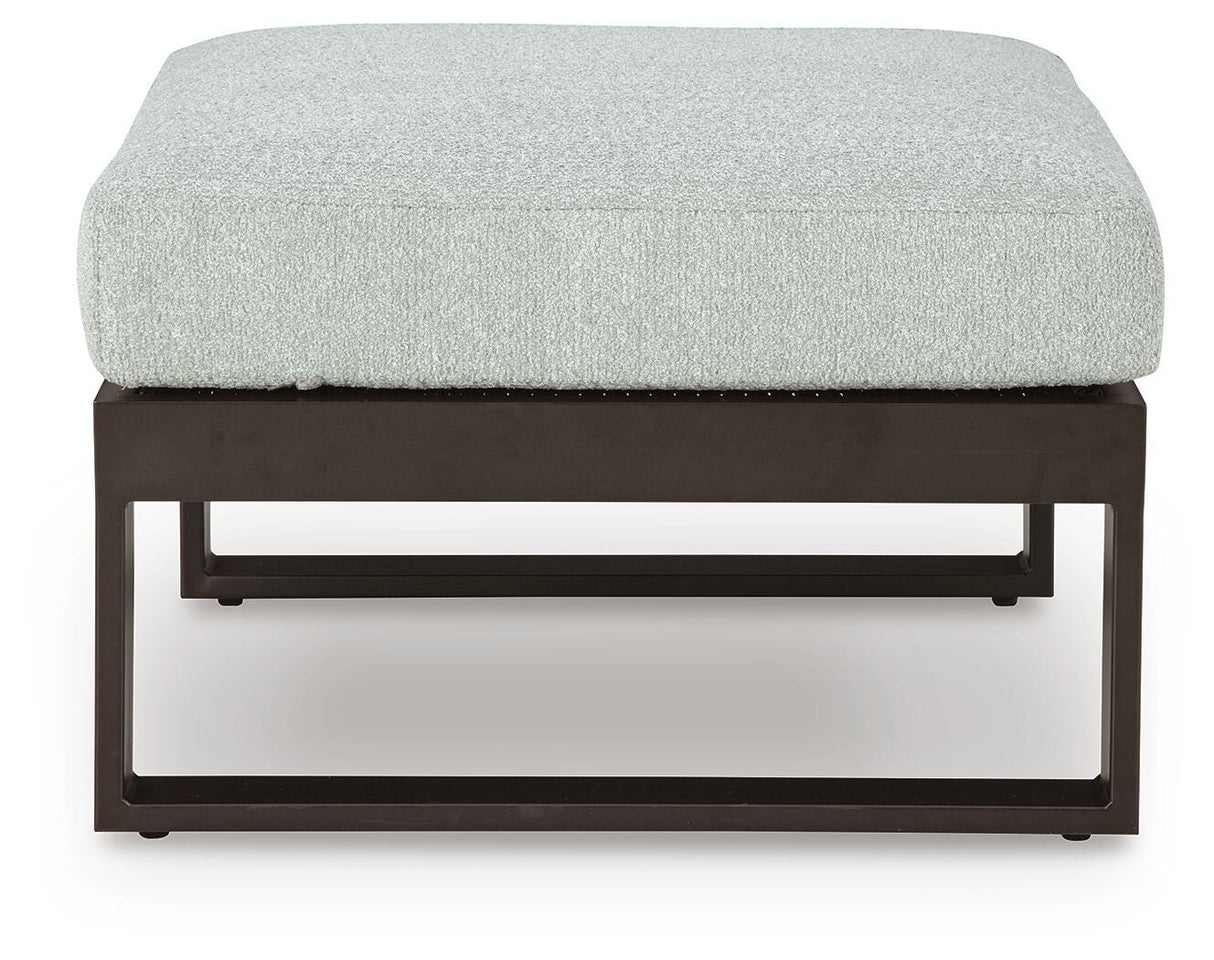 Beachloft 5-Piece Outdoor Sectional with Ottoman in Black/Gray from Ashley - Luna Furniture
