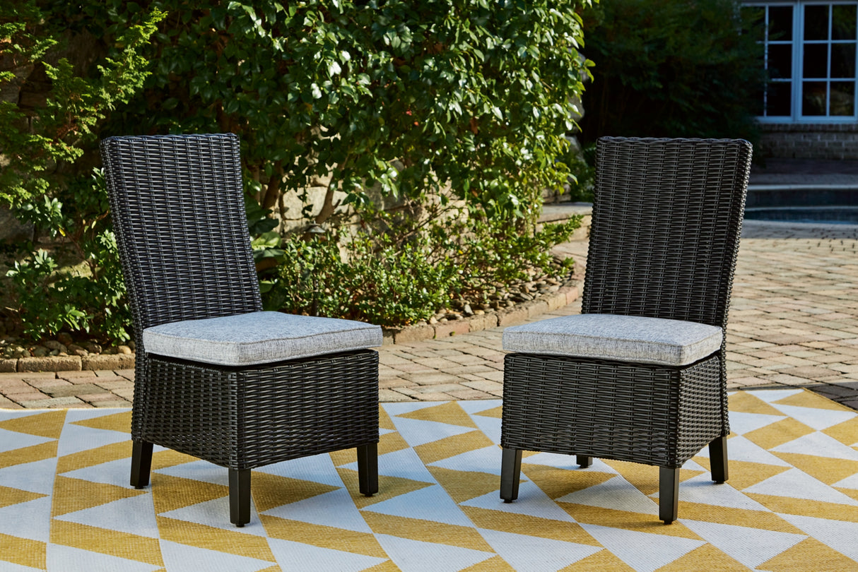 Beachcroft Outdoor Dining Table and 6 Chairs in Black/Light Gray from Ashley Furniture - Luna Furniture