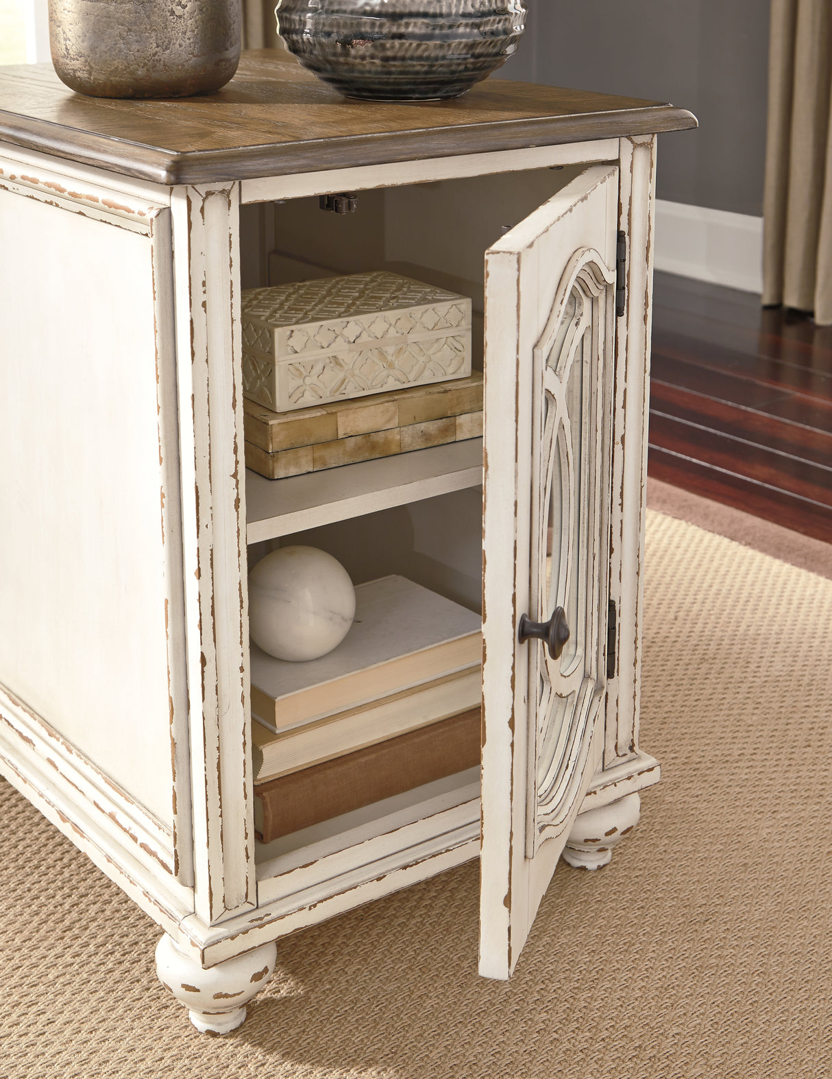 Realyn Coffee Table with 1 End Table in White/Brown from Ashley Furniture - Luna Furniture