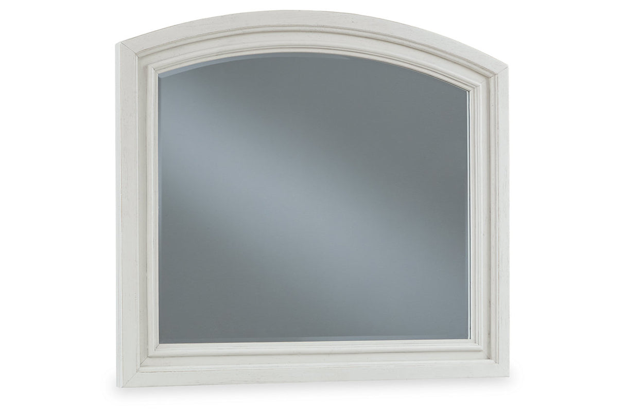 Robbinsdale Antique White Dresser and Mirror from Ashley - Luna Furniture