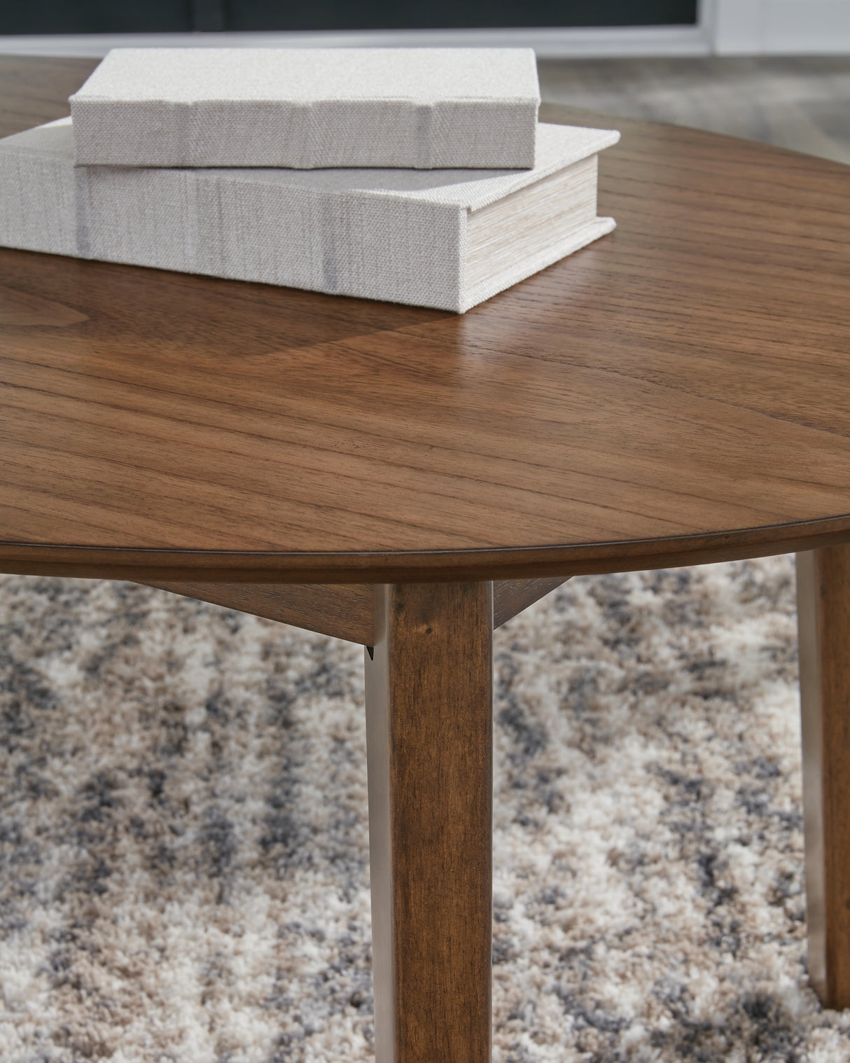 Gordonay Brown Table (Set of 3) from Ashley Furniture - Luna Furniture
