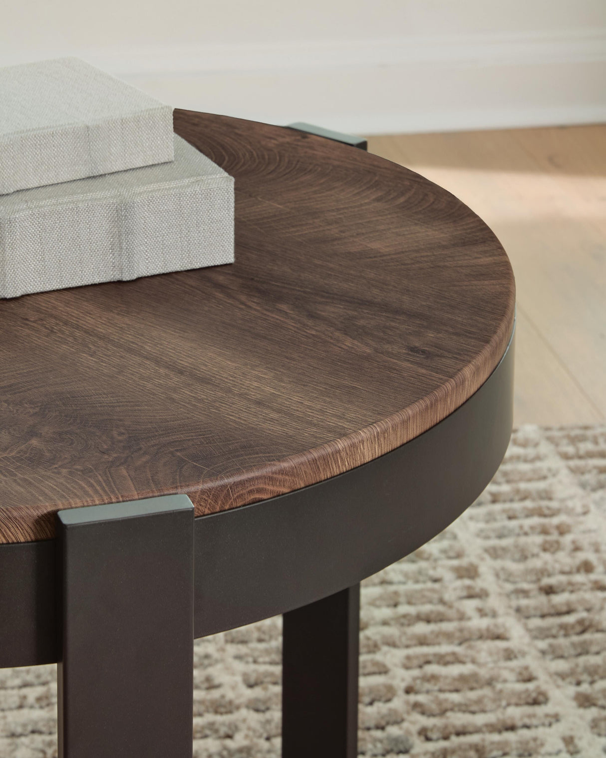 Horizon Hills Brown/Black Table (Set of 3) from Ashley - Luna Furniture