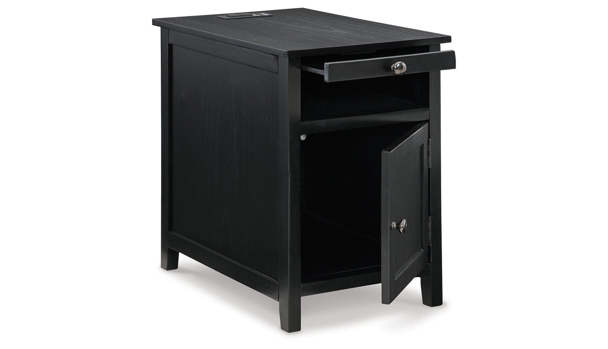 Treytown Black Chairside End Table from Ashley Furniture - Luna Furniture