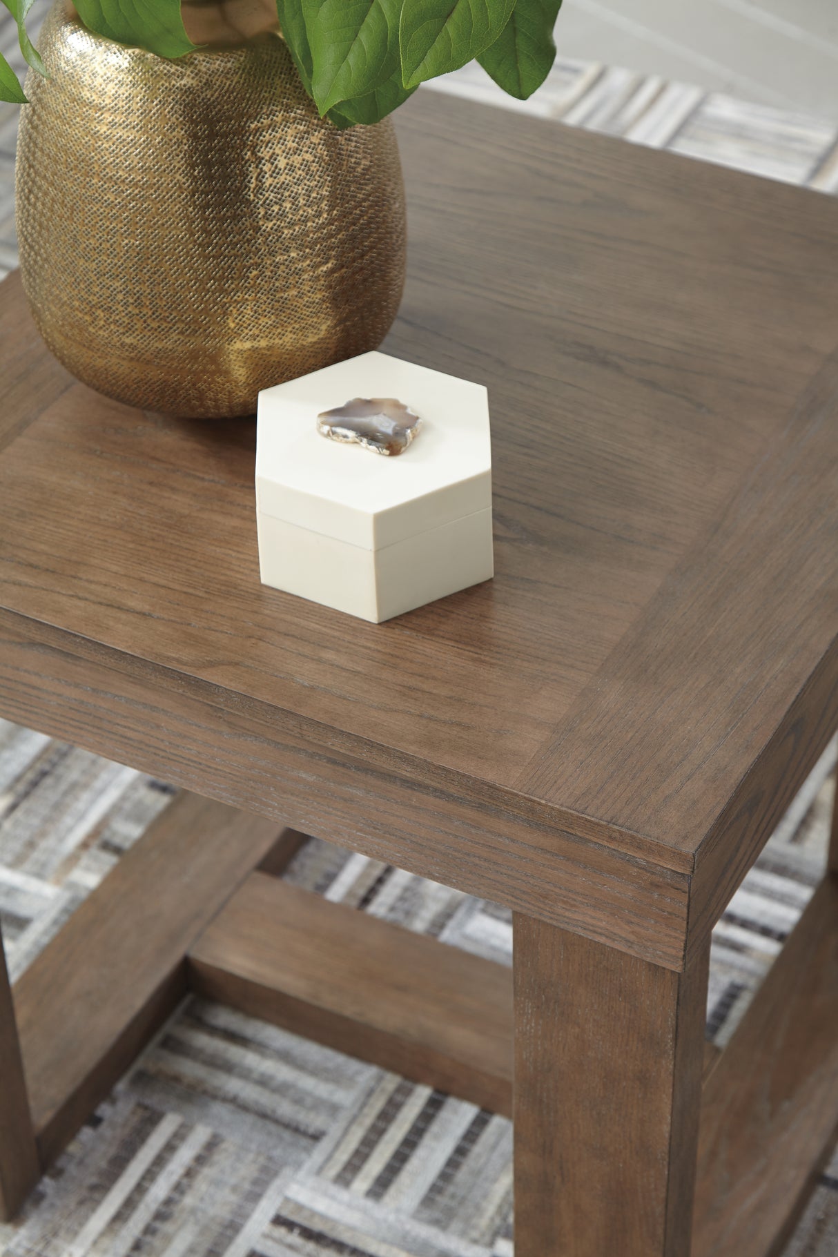 Cariton Coffee Table with 2 End Tables in Gray from Ashley Furniture - Luna Furniture