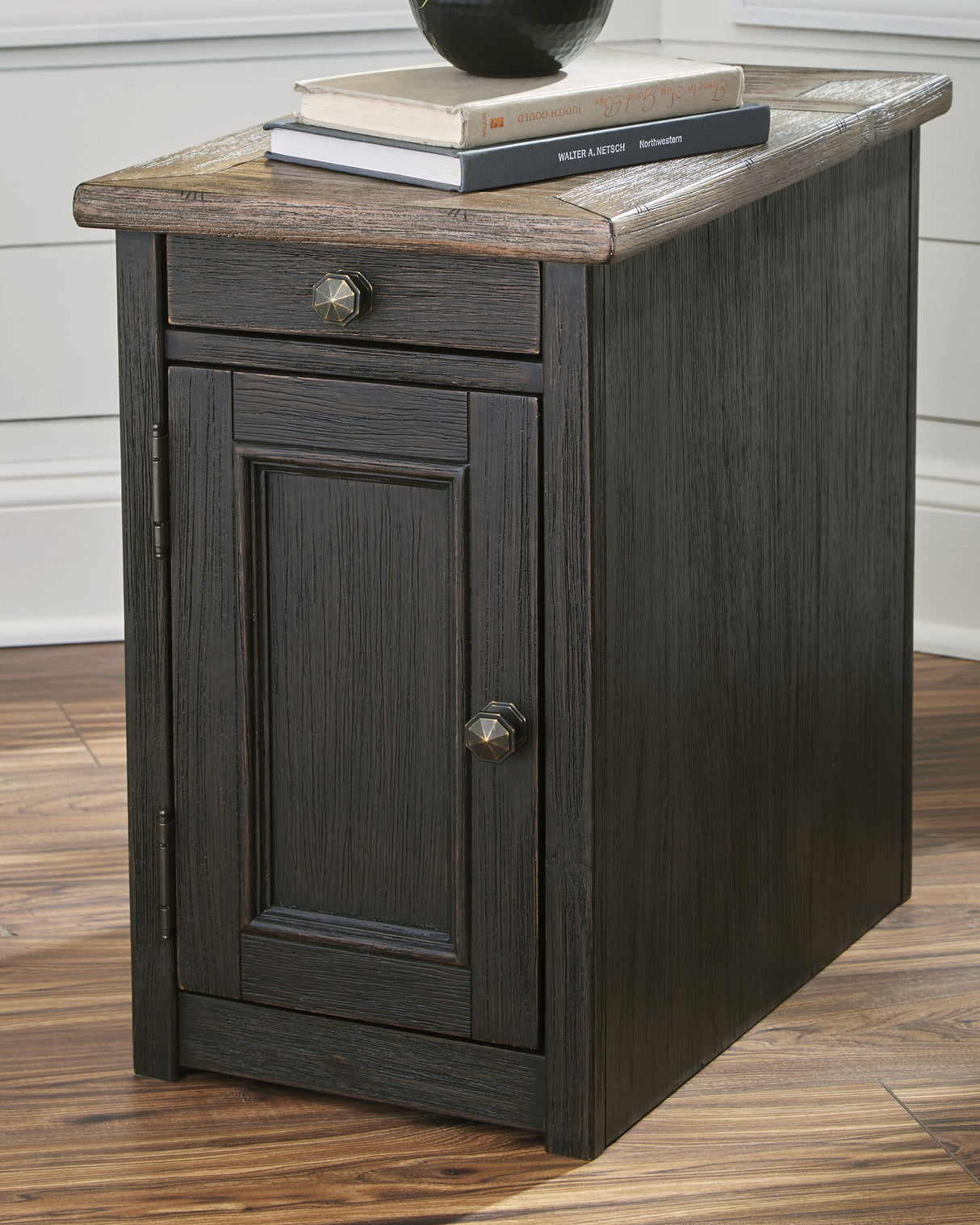 Tyler Creek Coffee Table with 2 End Tables in Grayish Brown/Black from Ashley - Luna Furniture