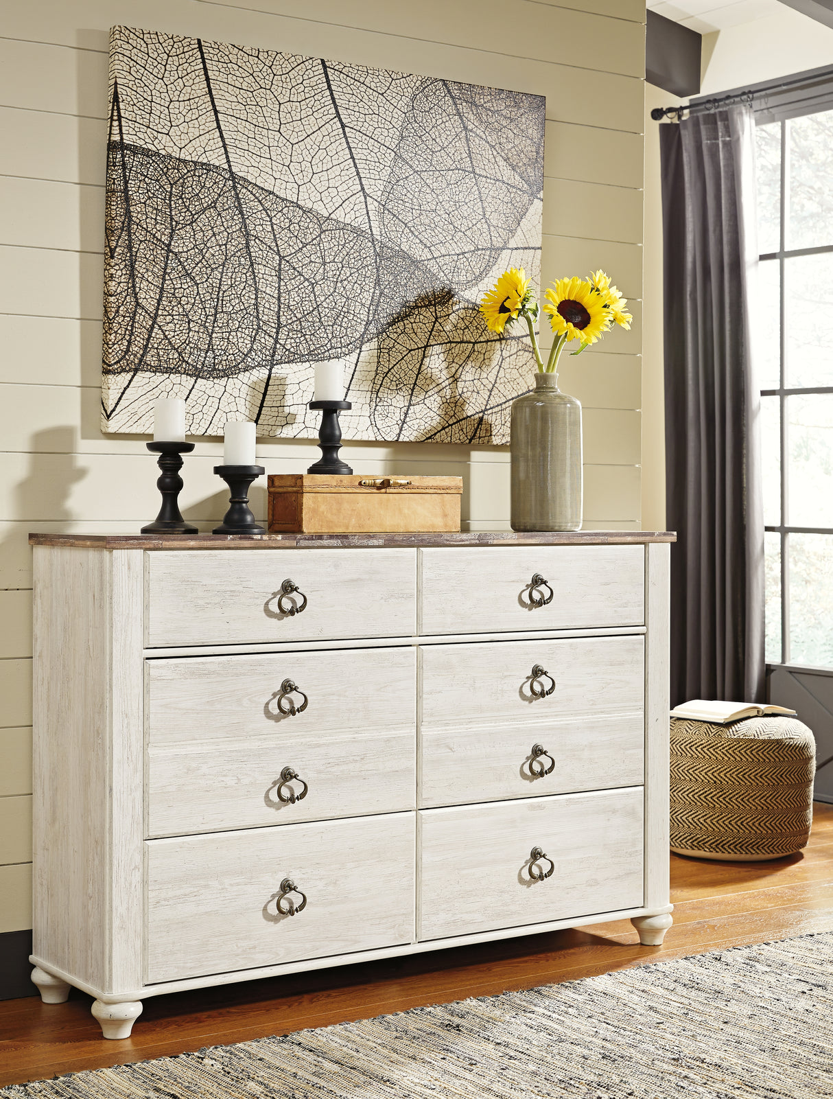 Willowton Queen Sleigh Bed with Dresser in Whitewash from Ashley Furniture - Luna Furniture