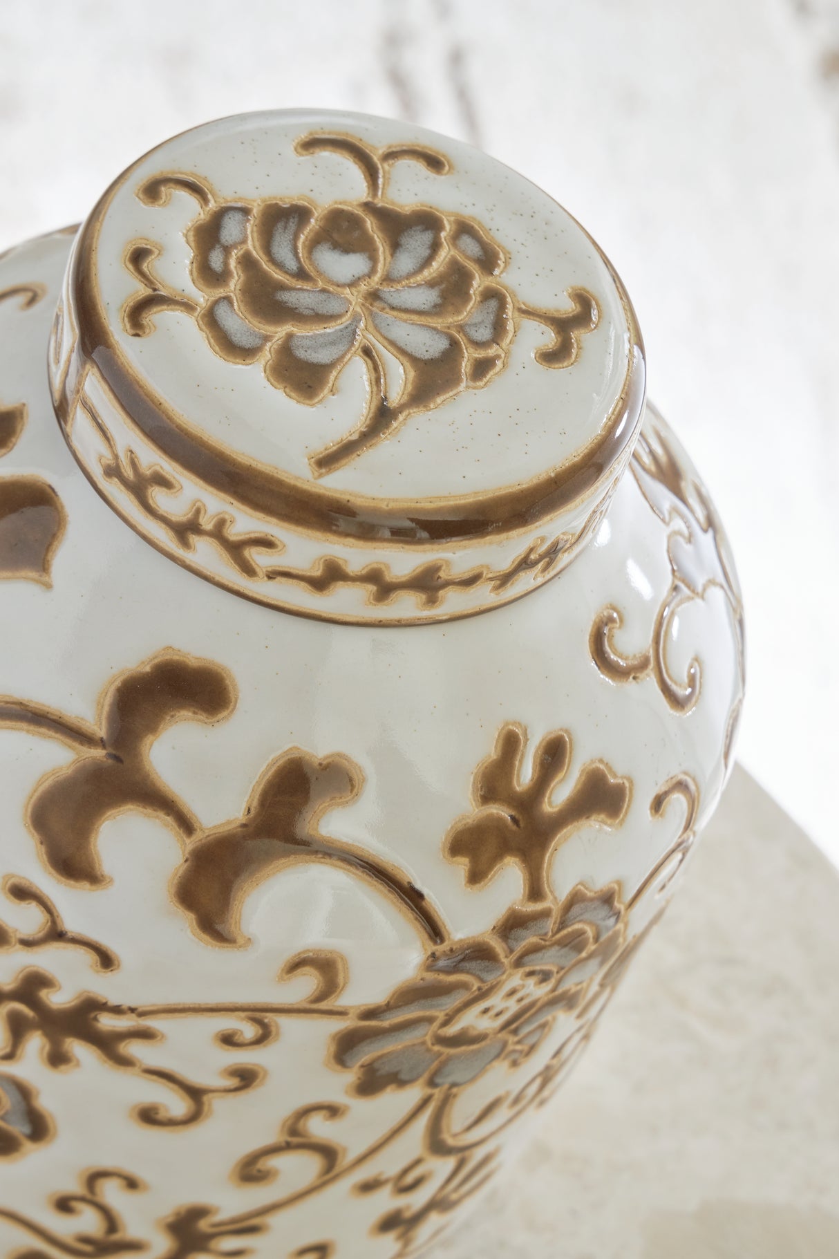 Adalham Cream/Brown Jar from Ashley Furniture - Luna Furniture