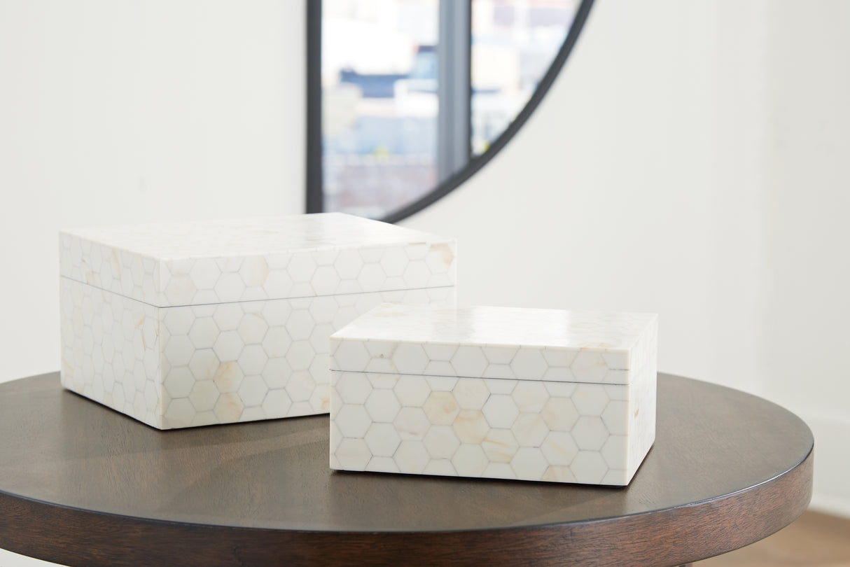 Aldenburg Cream Box from Ashley - Luna Furniture