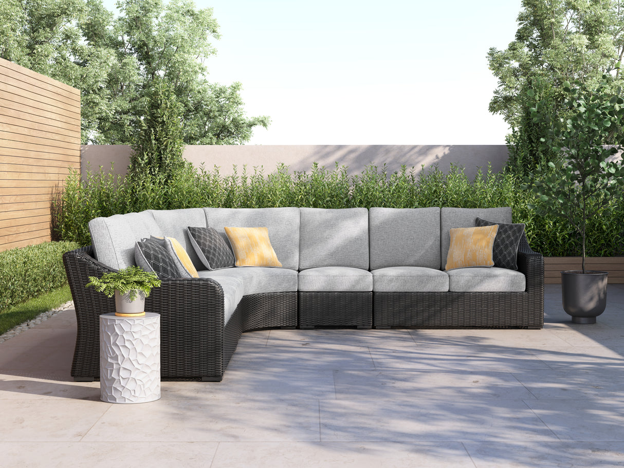 Beachcroft Black/Light Gray 5-Piece Outdoor Sectional from Ashley - Luna Furniture