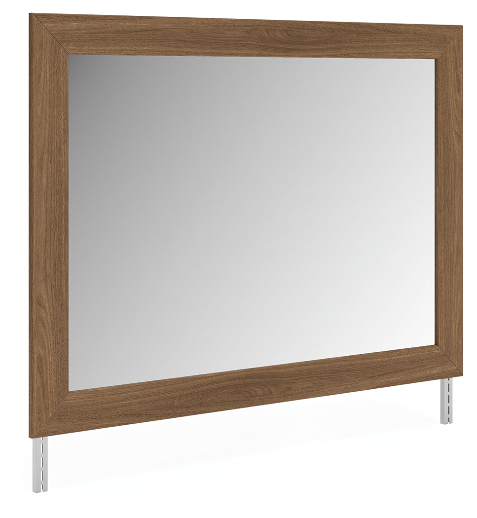 Broachmyn Auburn Bedroom Mirror from Ashley - Luna Furniture