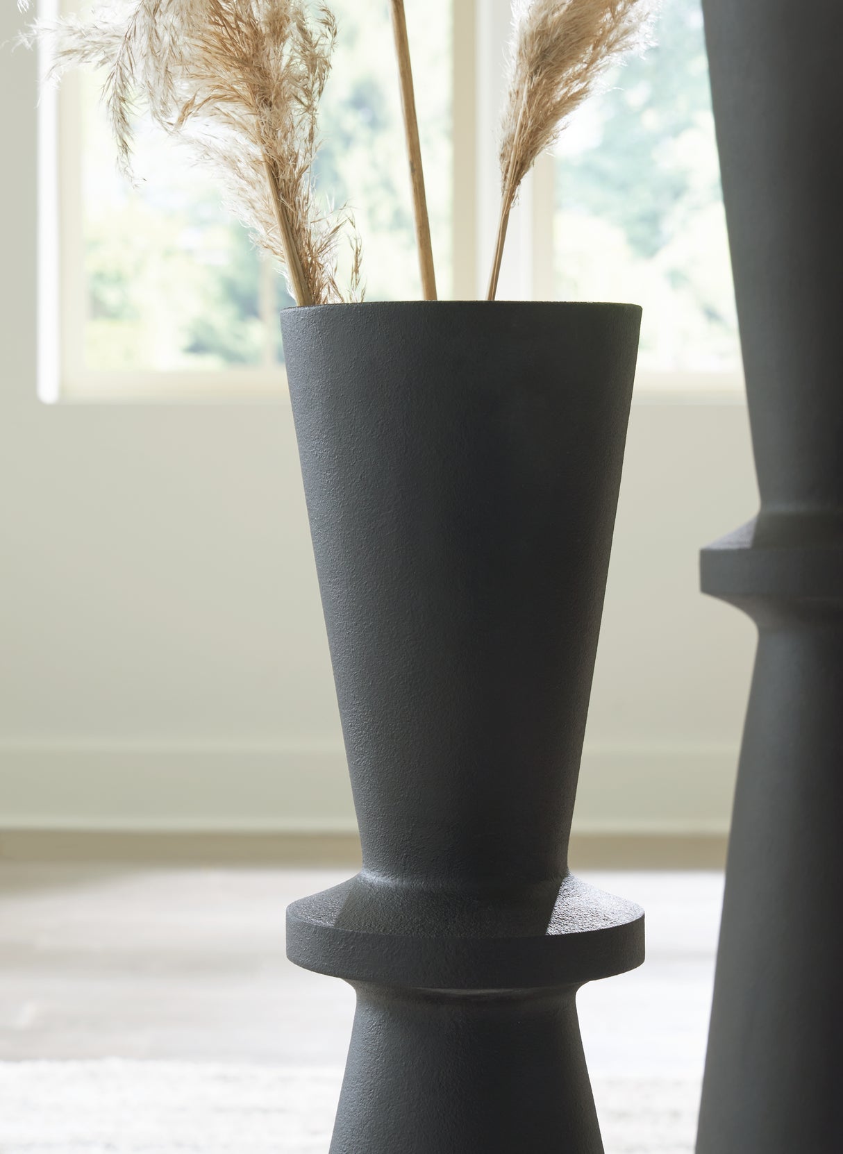 Collisten Black Vase from Ashley - Luna Furniture