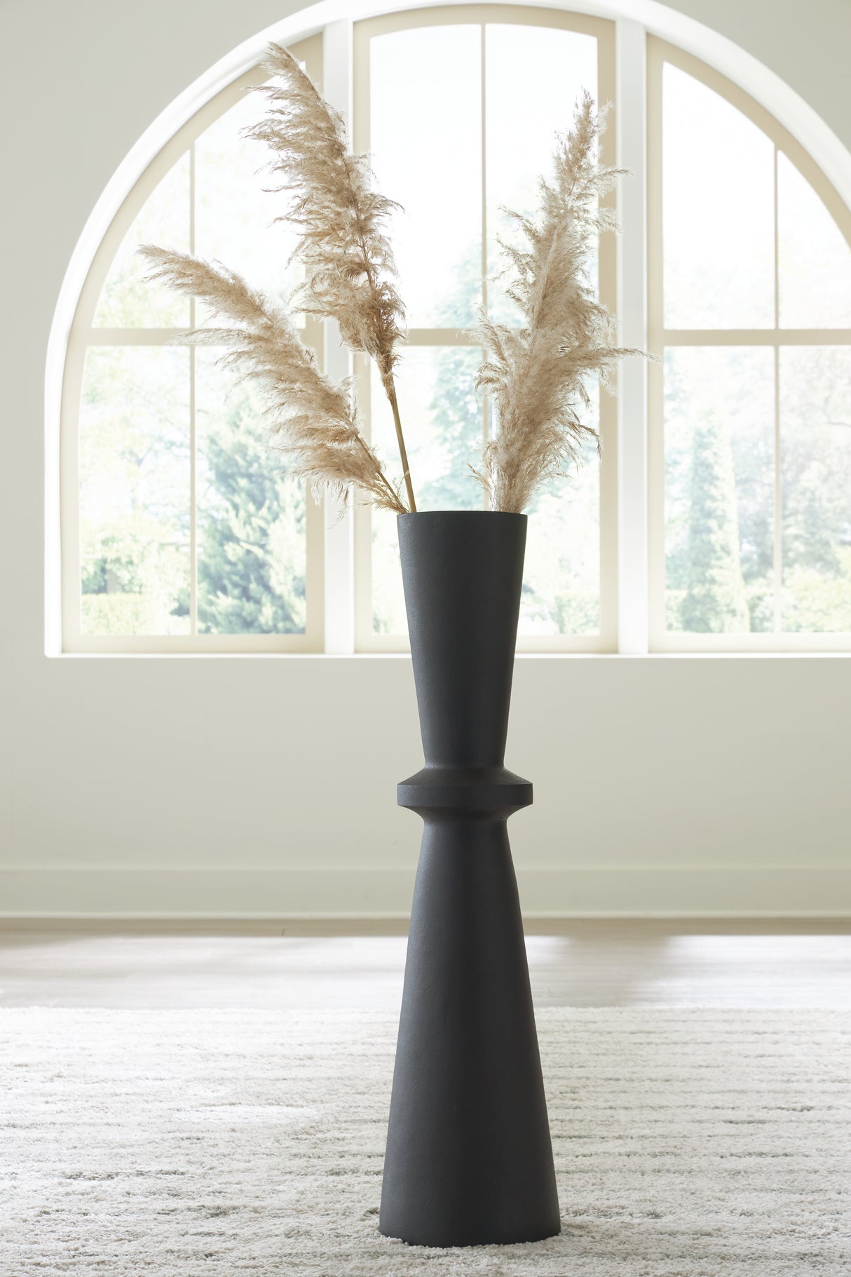 Collisten Black Vase from Ashley - Luna Furniture
