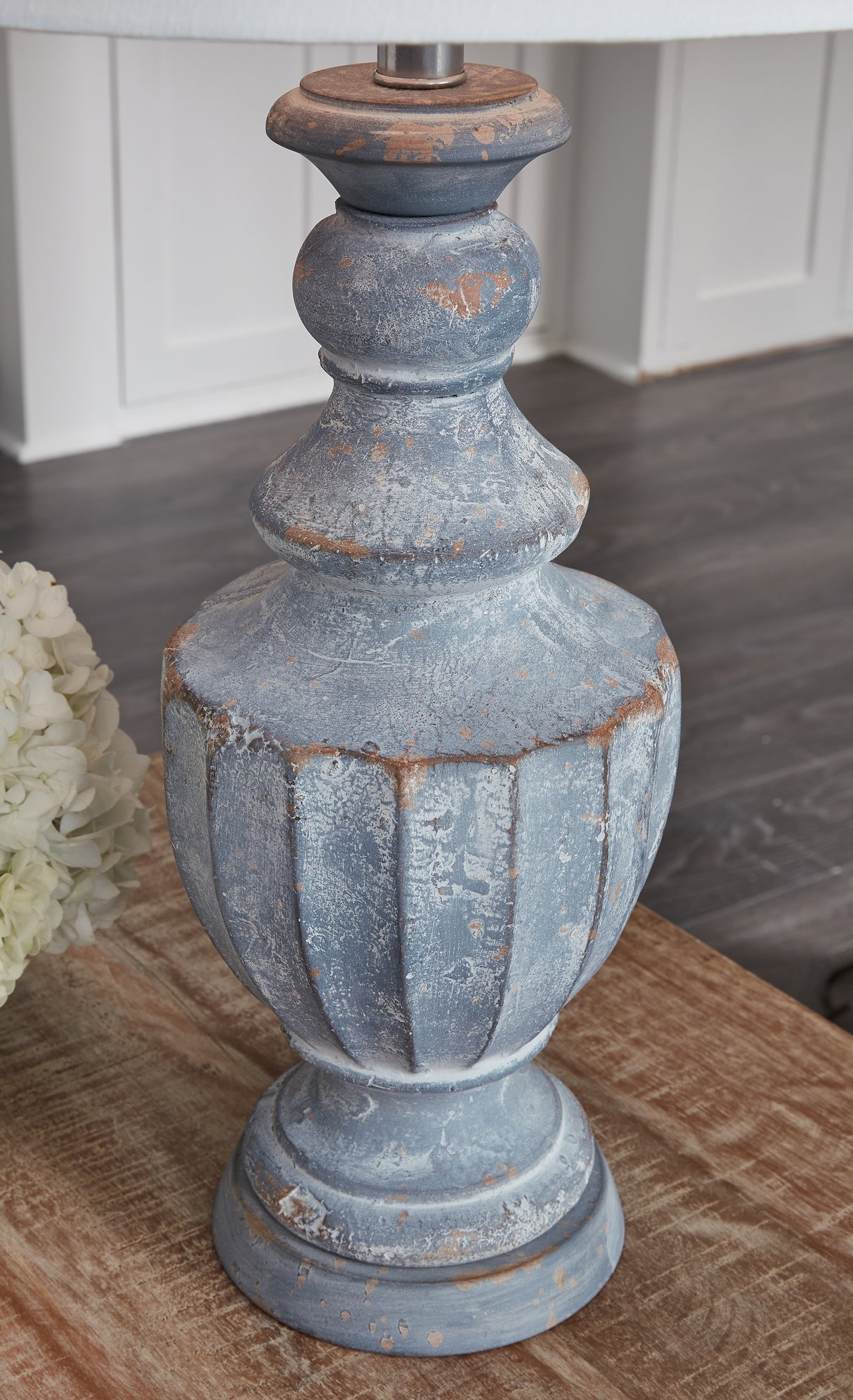 Cylerick 2-Piece Table Lamp Set in Antique Blue from Ashley Furniture - Luna Furniture