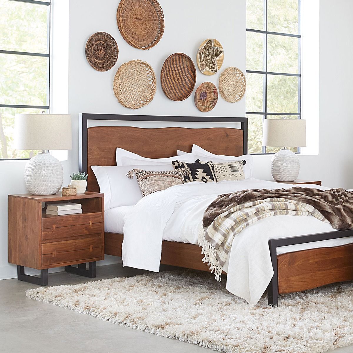 Aspen Queen Bed in Walnut from Home Trends & Design - Luna Furniture