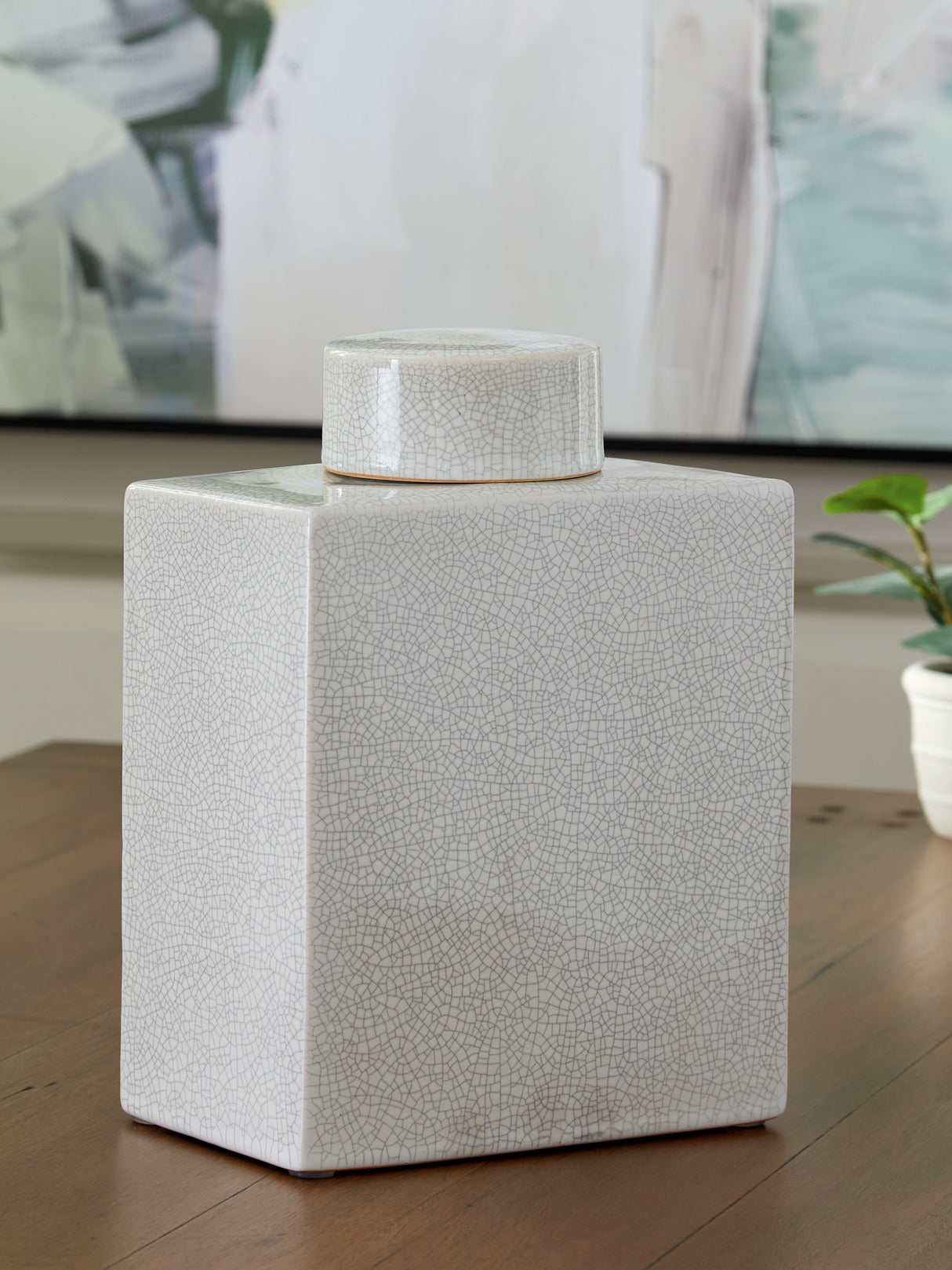 Haddworth Antique White Jar from Ashley - Luna Furniture