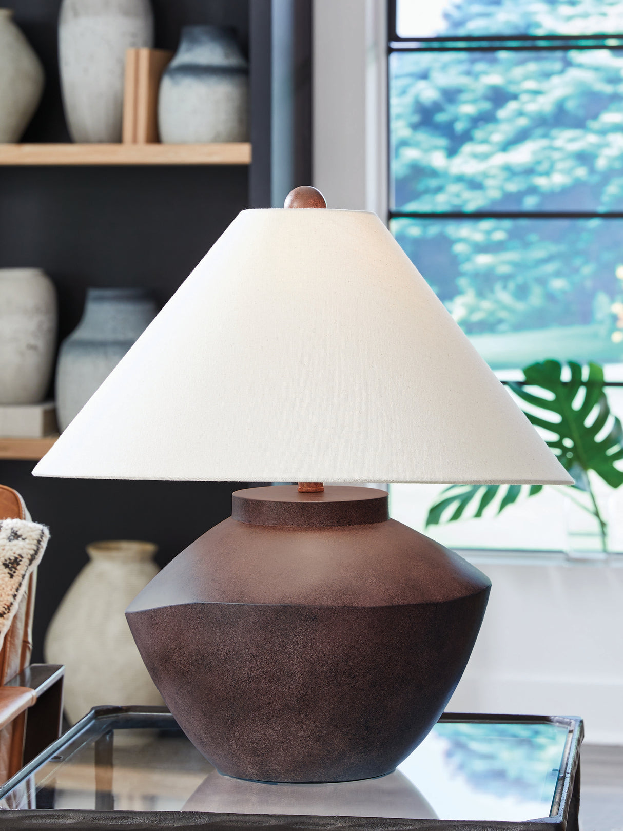Honsworth Antique Brown Table Lamp from Ashley - Luna Furniture