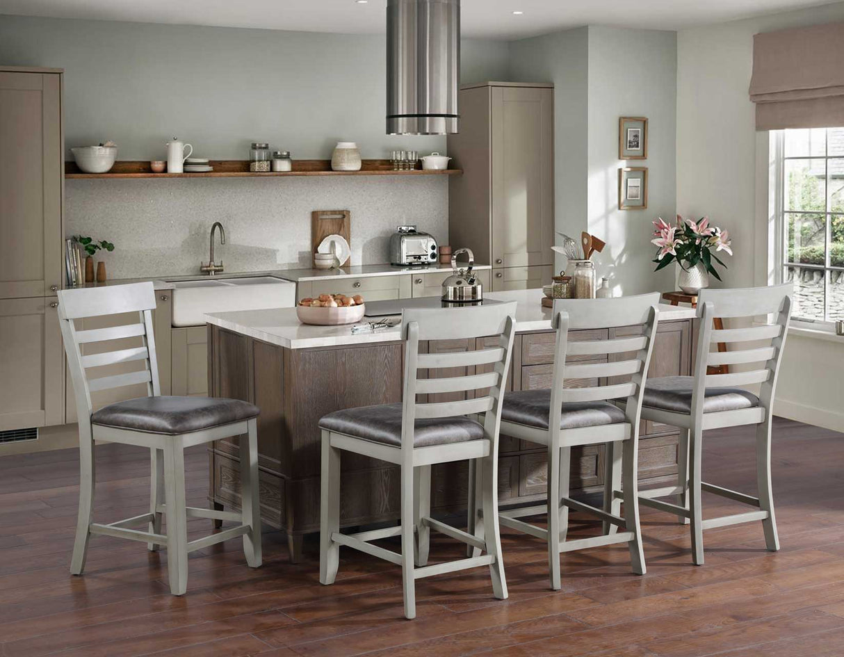 Hyland 5-Piece Counter Dining Set(Counter Table & 4 Counter Chairs) from Steve Silver - Luna Furniture