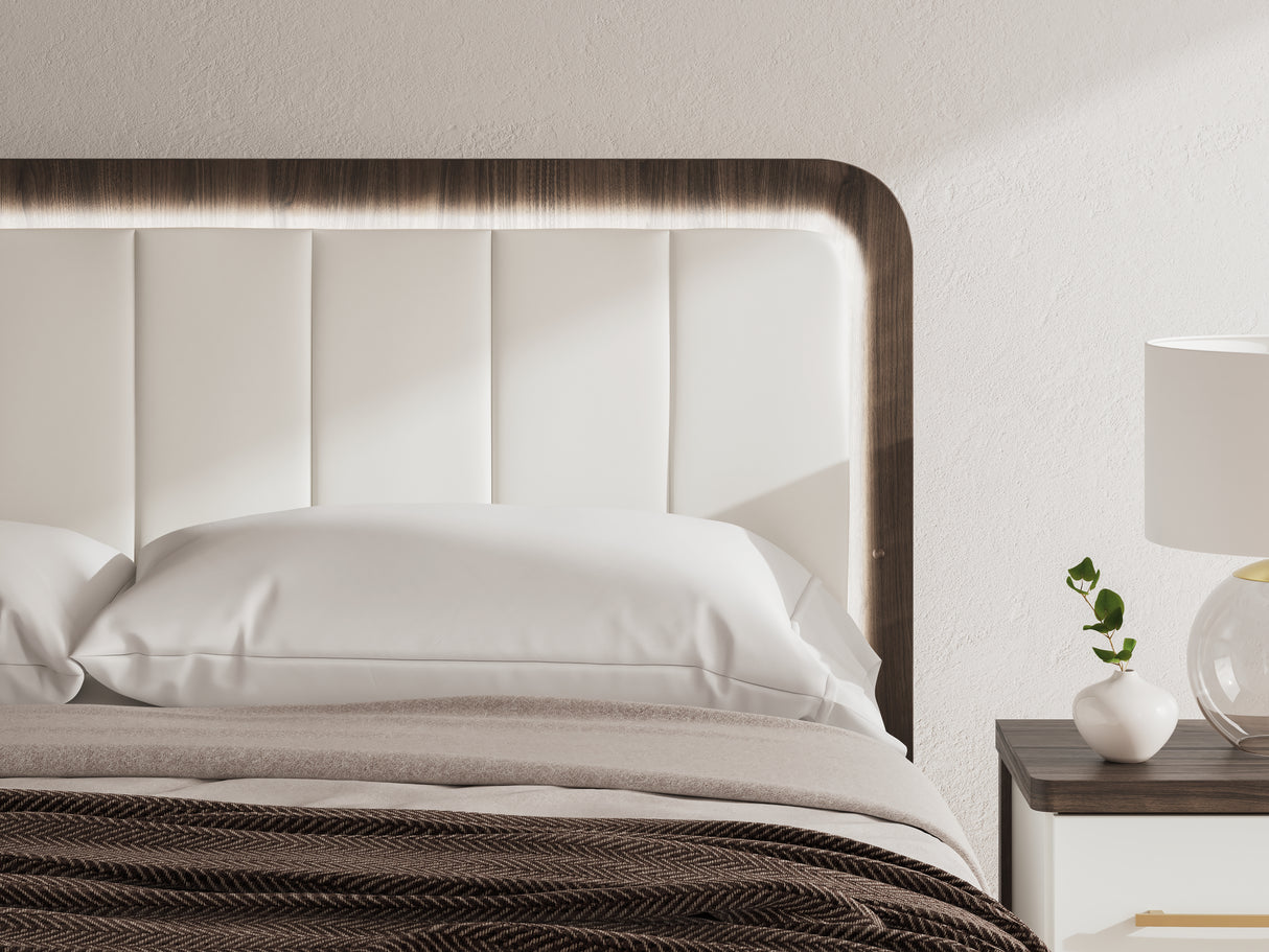 Kendanport King Platform Bed, Dresser, Mirror and Nightstand from Ashley Furniture - Luna Furniture