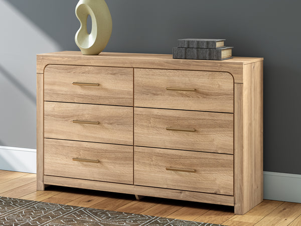 Kinlanni Tan Dresser