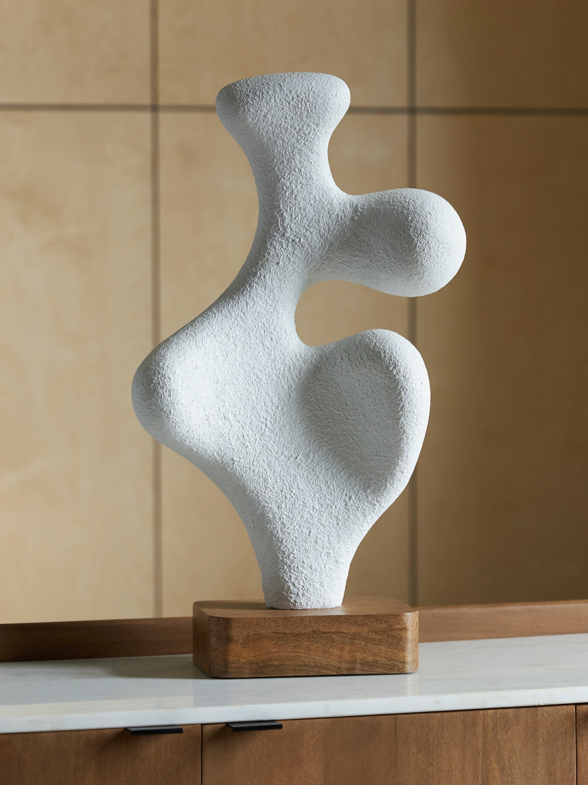 Lavarsen White/Brown Sculpture from Ashley - Luna Furniture