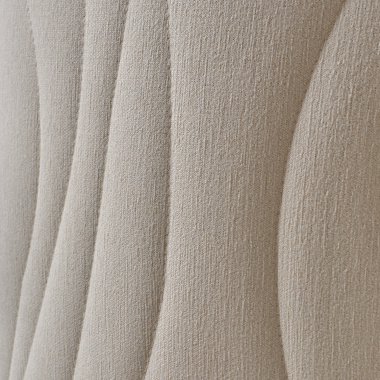 Gineverra Ivory Gold Loveseat Biscotti Ivory Gold from Michael Amini - Luna Furniture