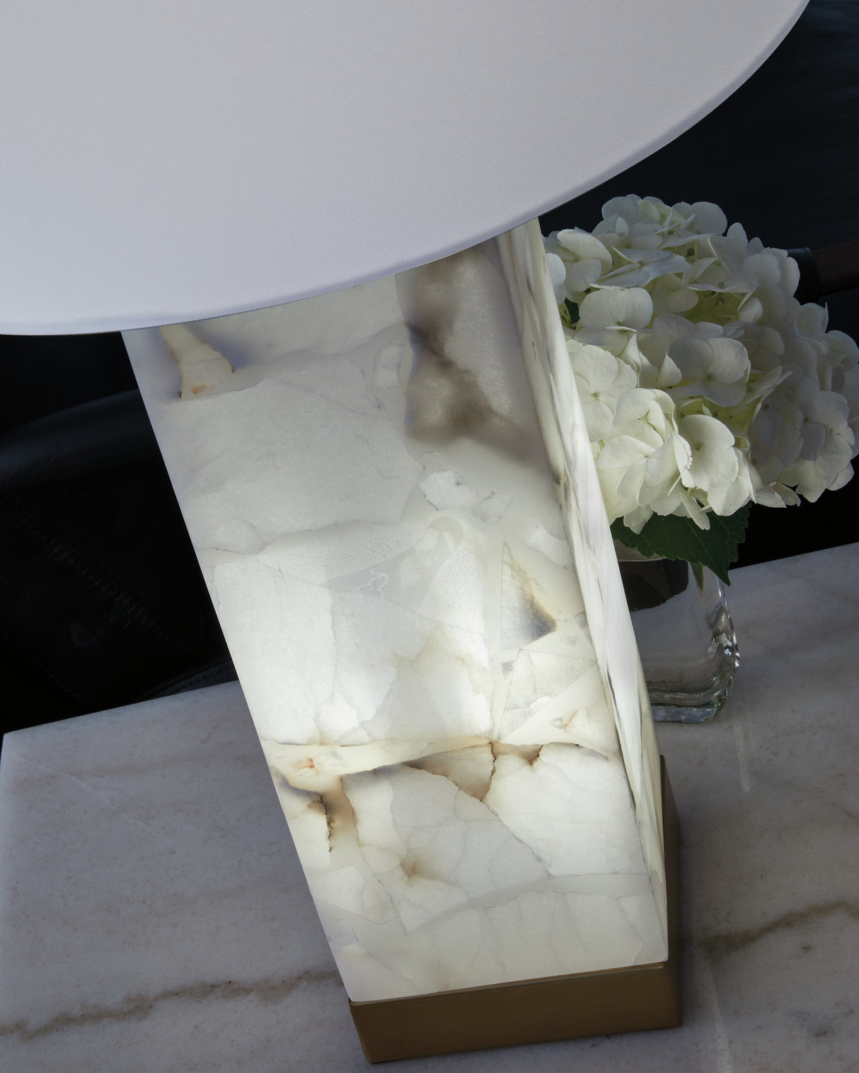 Linderfield White/Gold Finish Table Lamp from Ashley - Luna Furniture