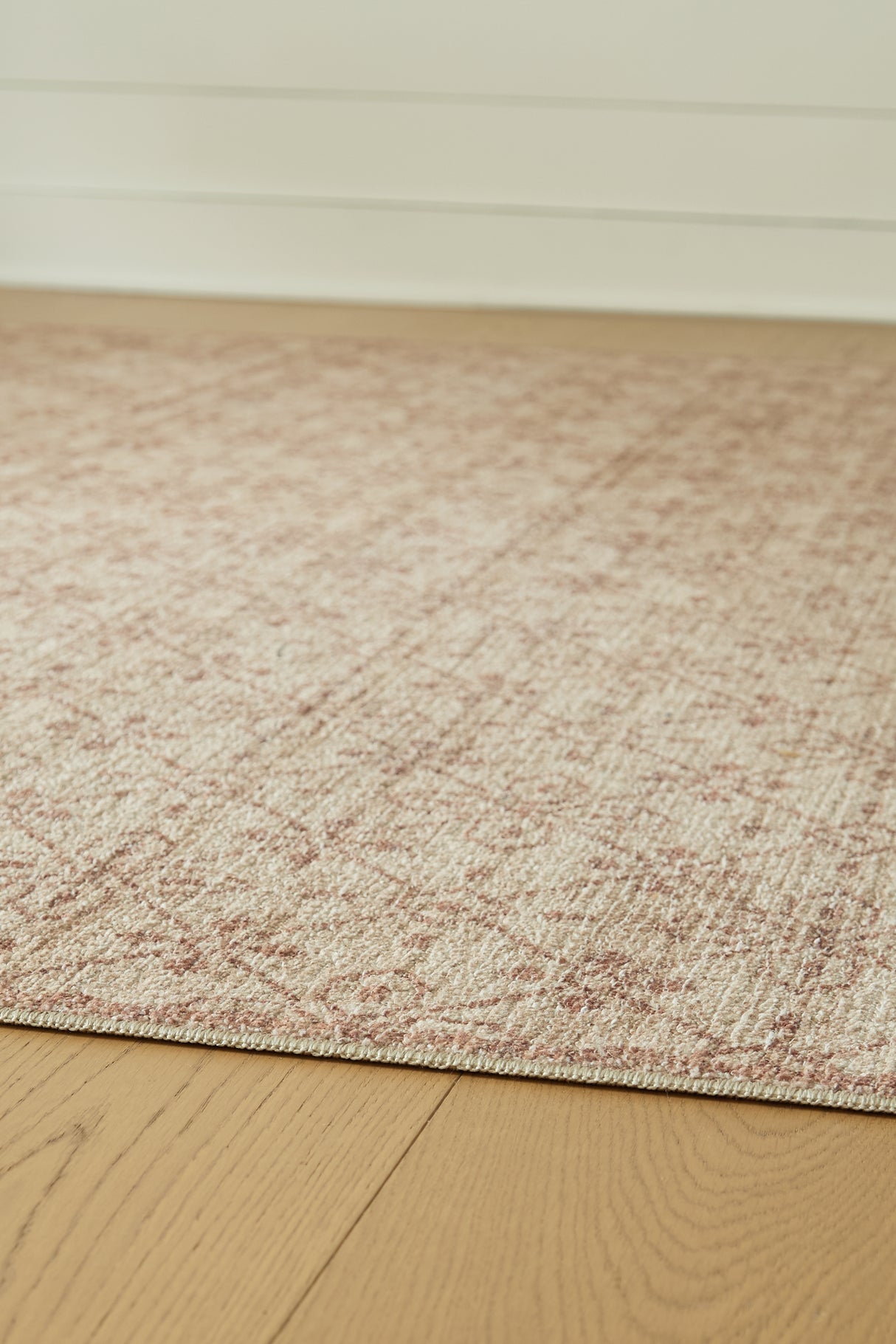 Lyamford Beige/Gray/Brown Medium Rug from Ashley Furniture - Luna Furniture