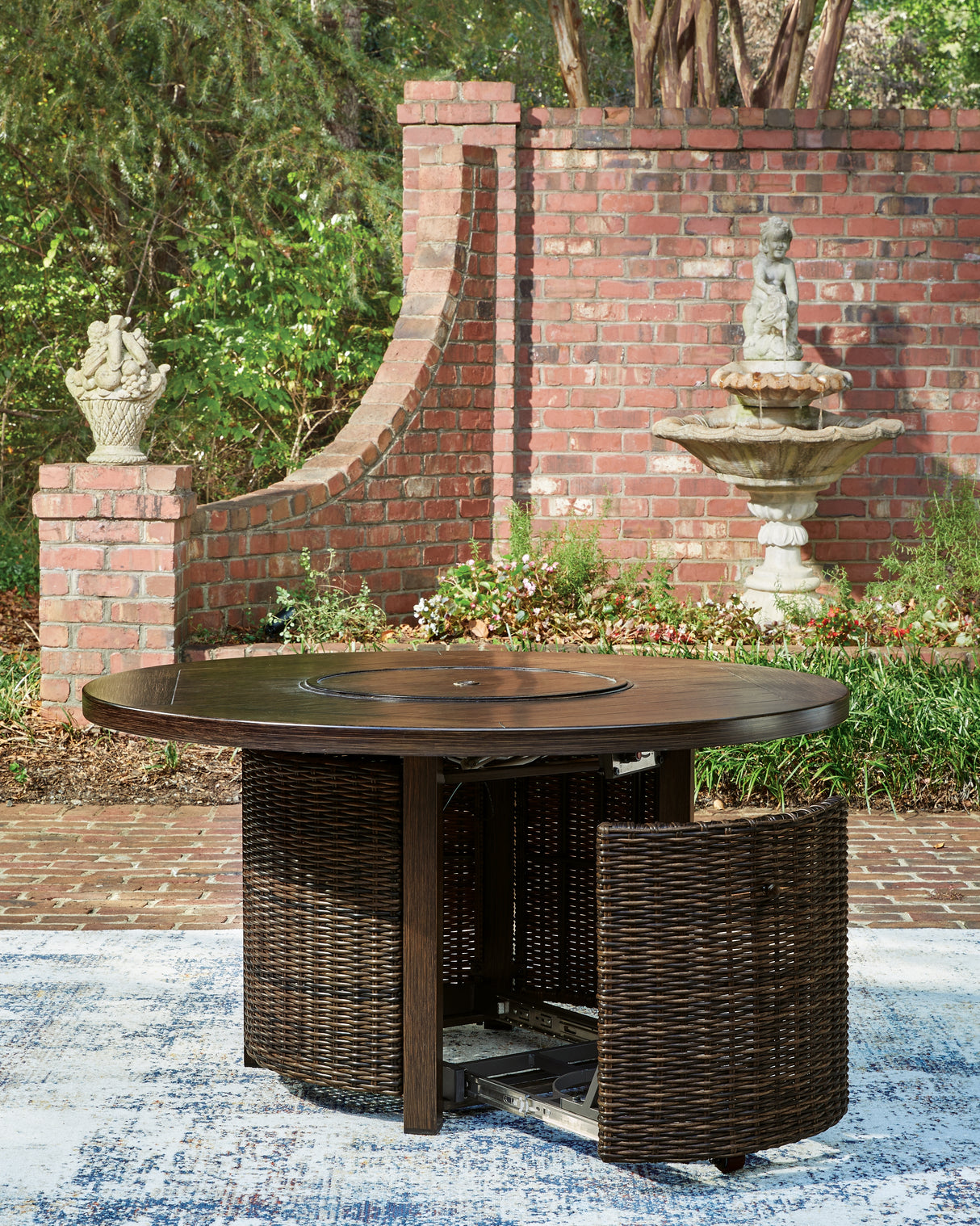 Monterey Point Outdoor Fire Pit Table and 4 Chairs in Dark Brown from Ashley - Luna Furniture