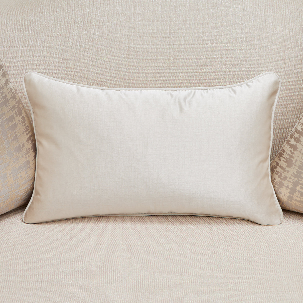 Villa Cherie Caramel Loveseat from Michael Amini - Luna Furniture