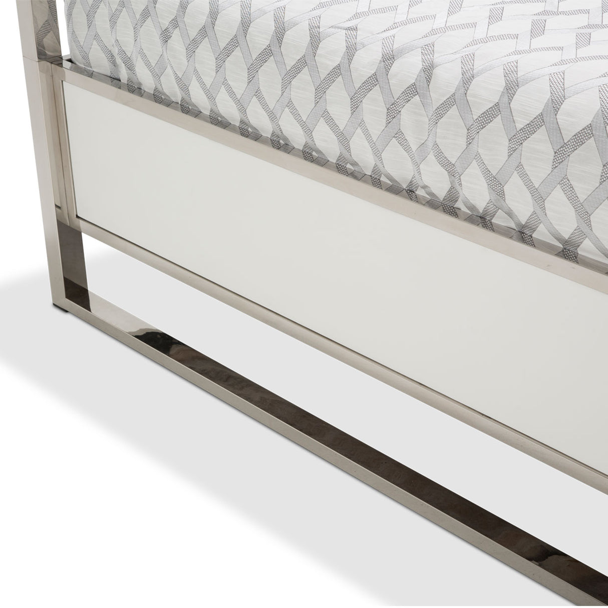State St. Cal King Metal Canopy Bed (4 Pc) from Michael Amini - Luna Furniture
