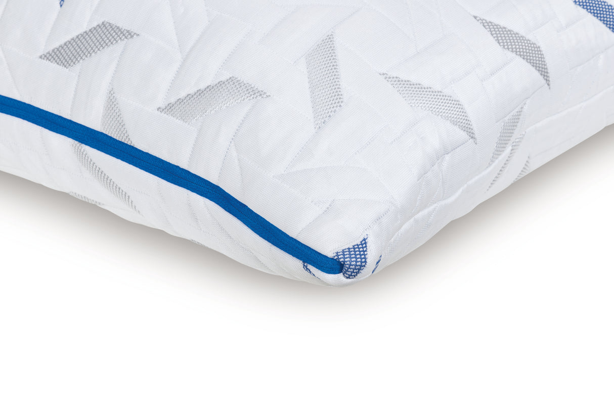 NC Premier White Queen/King Pillow, Set of 4 from Ashley Furniture - Luna Furniture