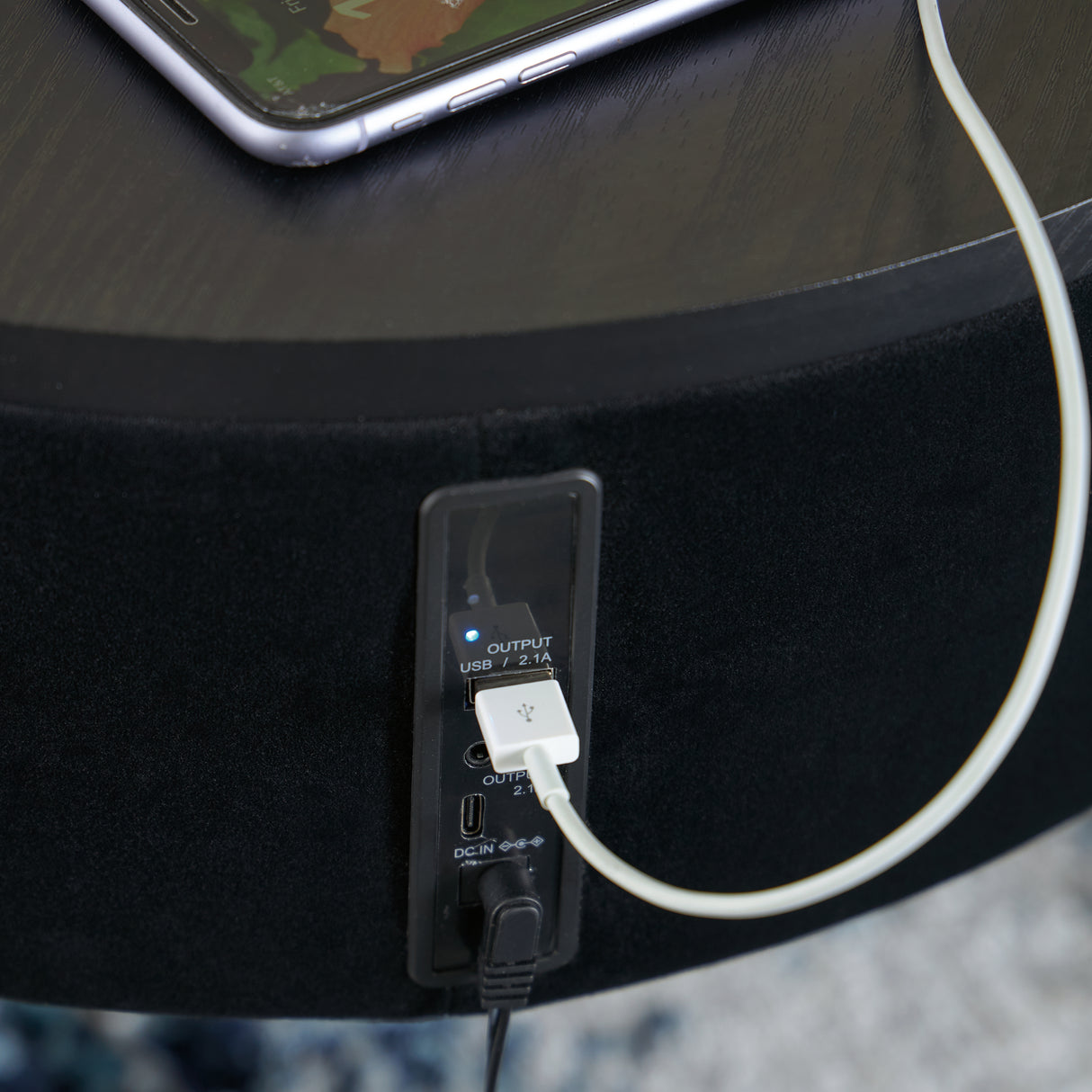 Nedman Black/Gold Finish Accent Table with Speaker from Ashley - Luna Furniture