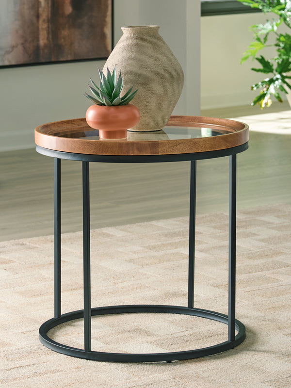 Noraluna Medium Brown End Table