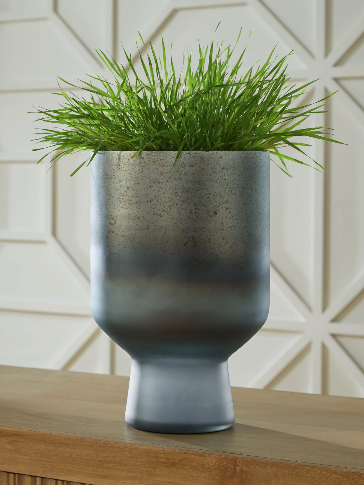 Pennmore Antique Blue Vase from Ashley - Luna Furniture