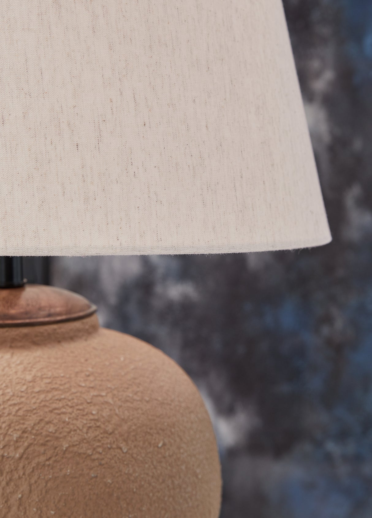 Scantor 2-Piece Table Lamp Set in Rust from Ashley - Luna Furniture
