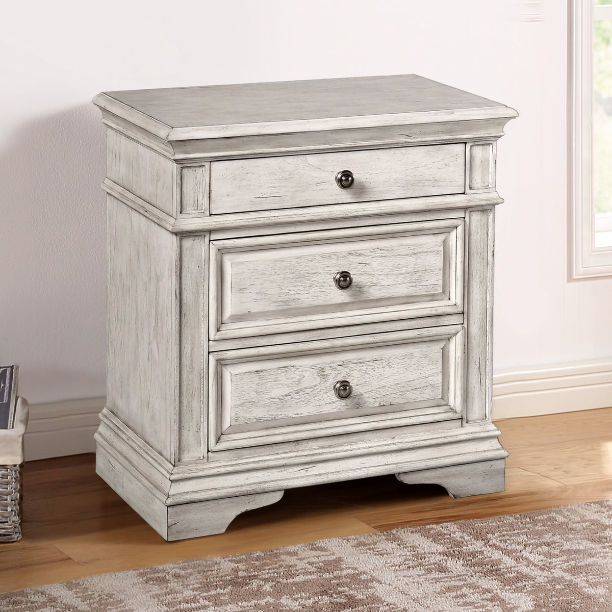 Highland Park Cathedral White 4-Piece Queen Bedroom Set (Queen Bed/DR/MR/NS) from Steve Silver - Luna Furniture