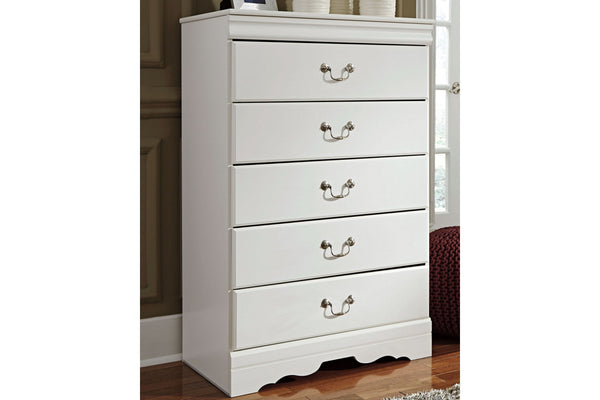 Anarasia White Chest of Drawers