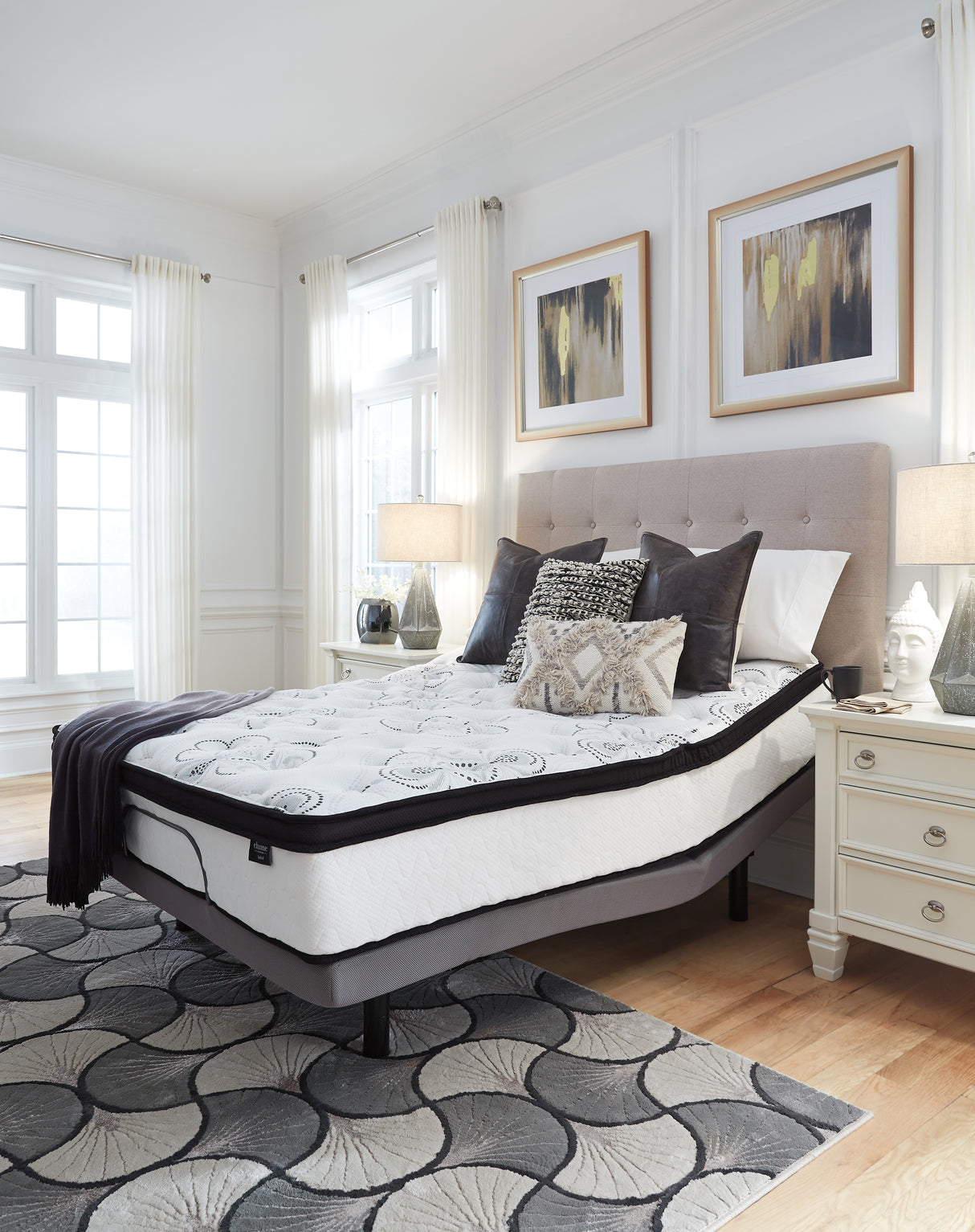 Chime 12 Inch Hybrid White California King Mattress in a Box from Ashley Furniture - Luna Furniture