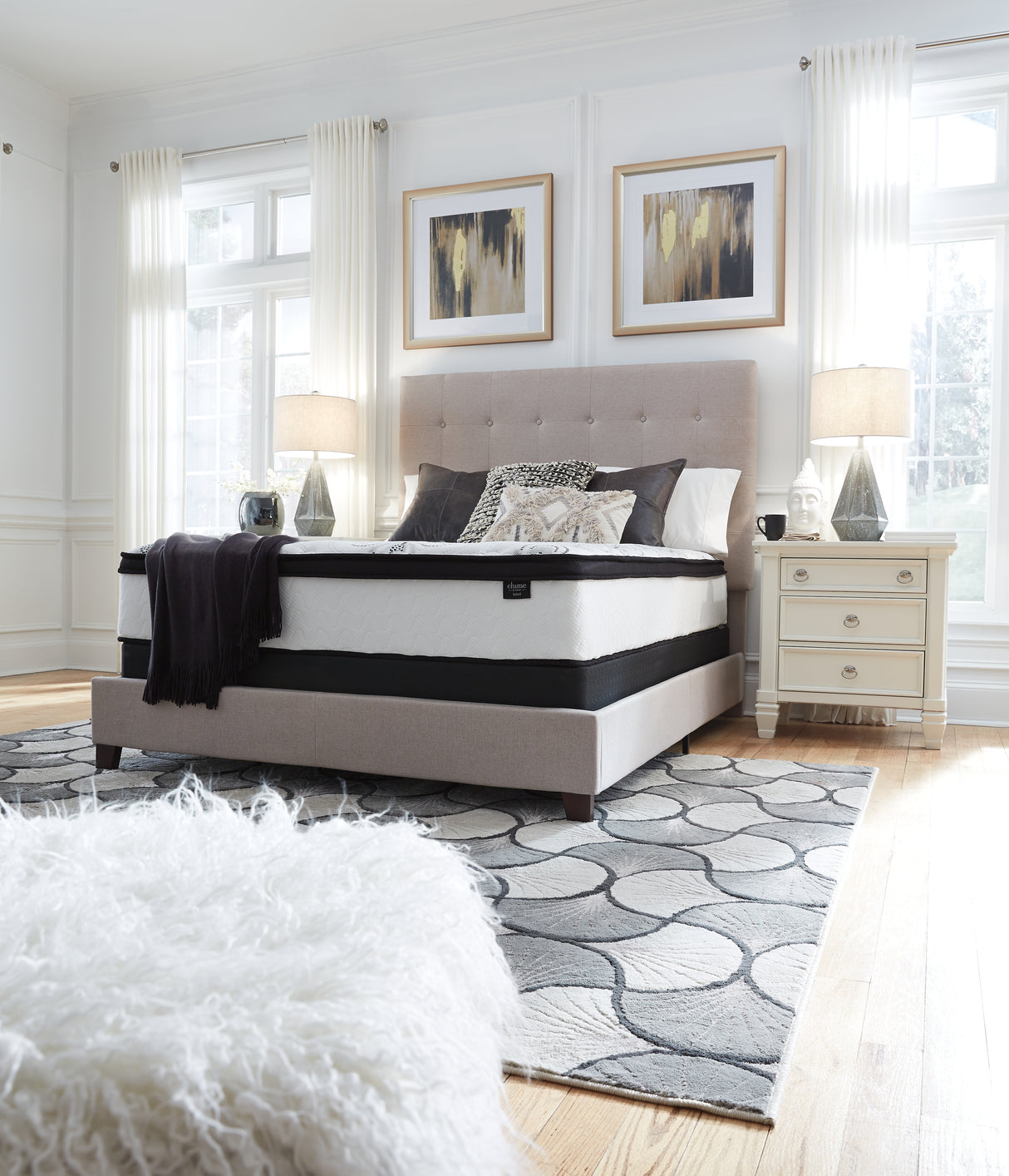 Chime 12 Inch Hybrid White California King Mattress in a Box from Ashley Furniture - Luna Furniture